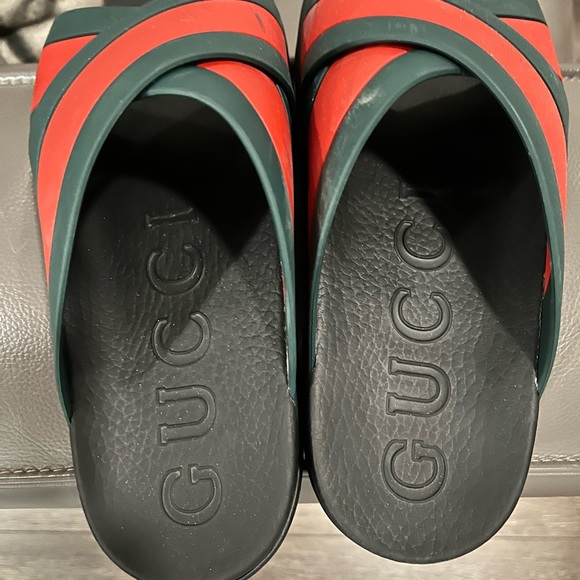 Authentic GUCCI sandals - Picture 2 of 4